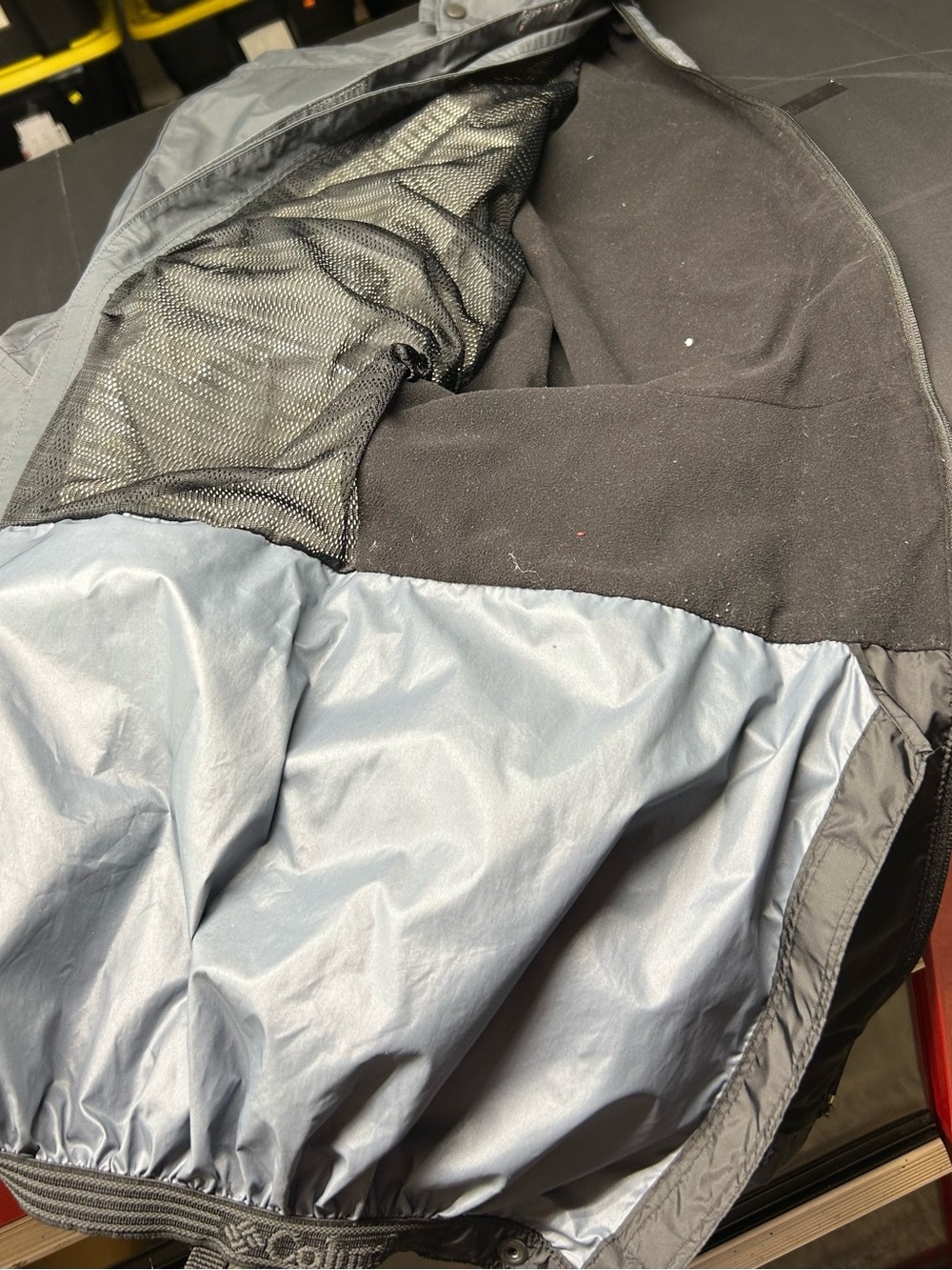 Women’s Columbia Titanium Size Small Ski/Snow Pants, Omnitech, Waterproof - Picture 4 of 10